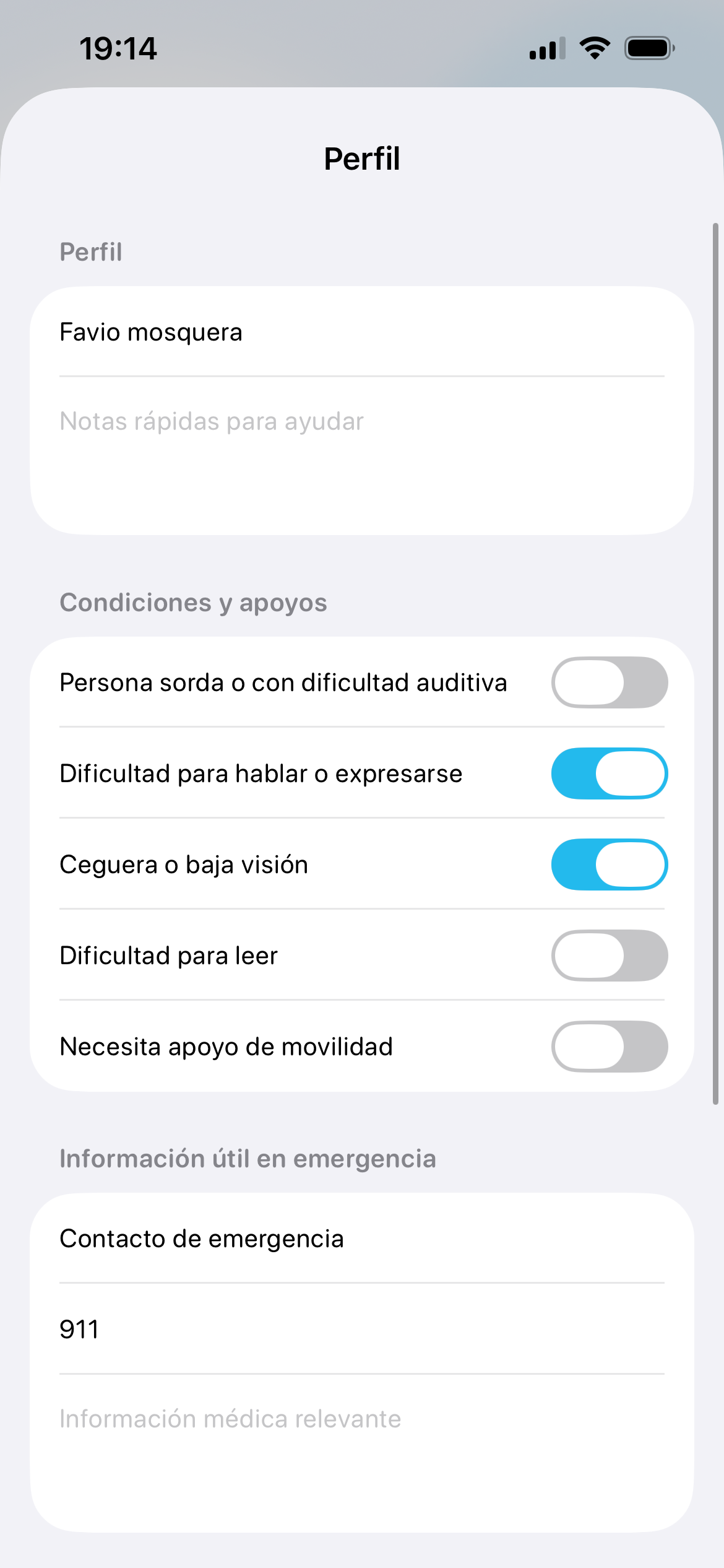 Modo oír de Incluya con subtítulos grandes